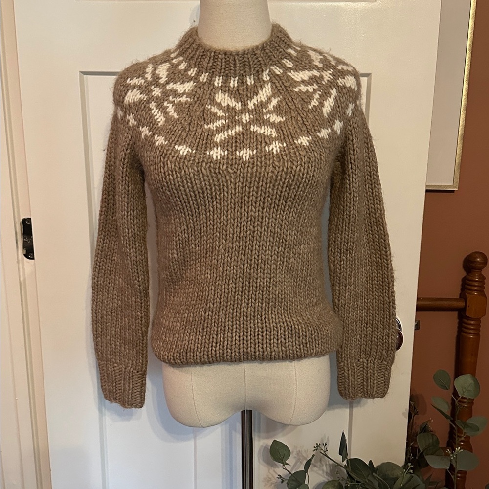 J. Crew Hand Knit women’s XS Beige Tan and Ivory Fair Isle Alpaca blend Sweater